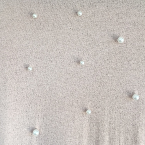 Beautiful top!! - Picture 2 of 3